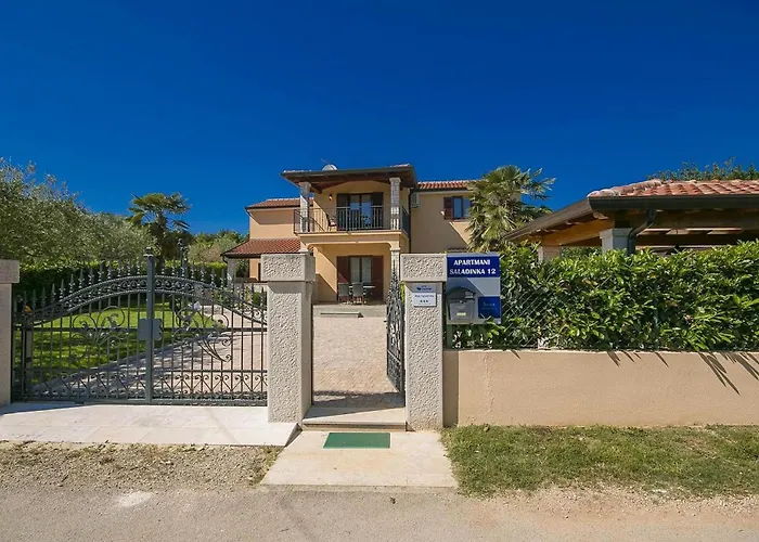 Tatil Evi Saladinka 2 *