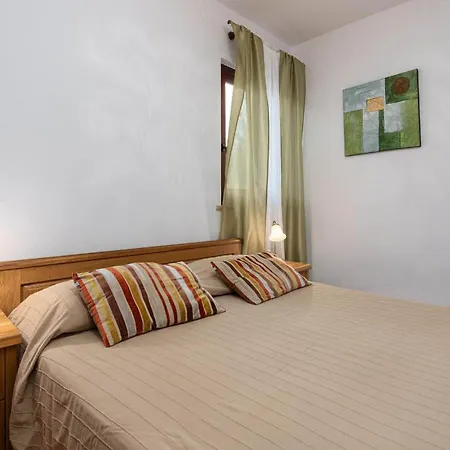 Saladinka 2 * Poreč