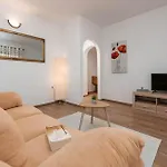 Saladinka 2 Casa de Férias